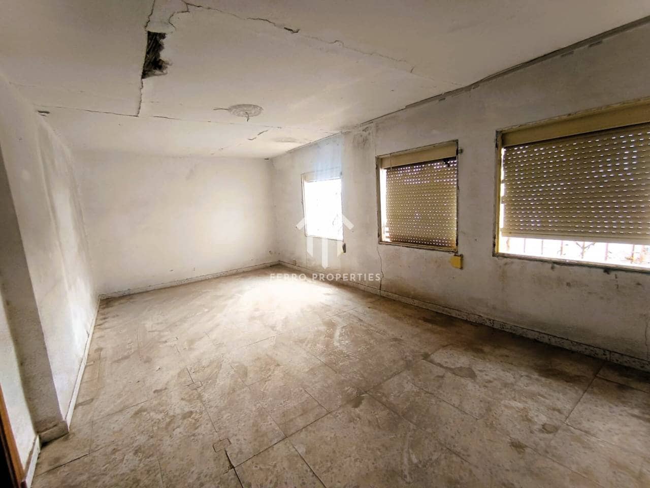 3 bedroom Townhouse for sale in Loja - € 37,000 (Ref: 9770207)