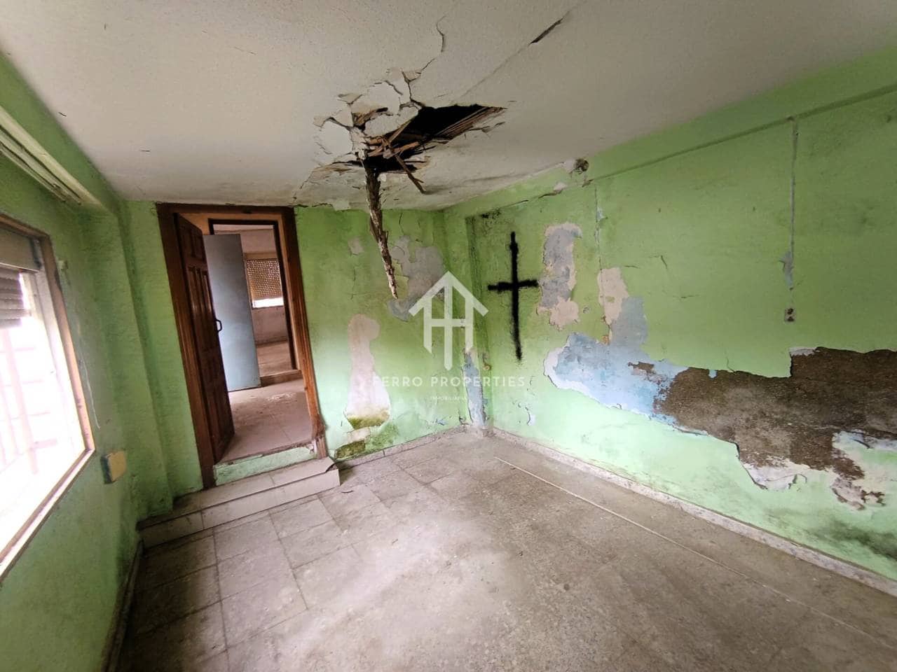 3 bedroom Townhouse for sale in Loja - € 37,000 (Ref: 9770207)