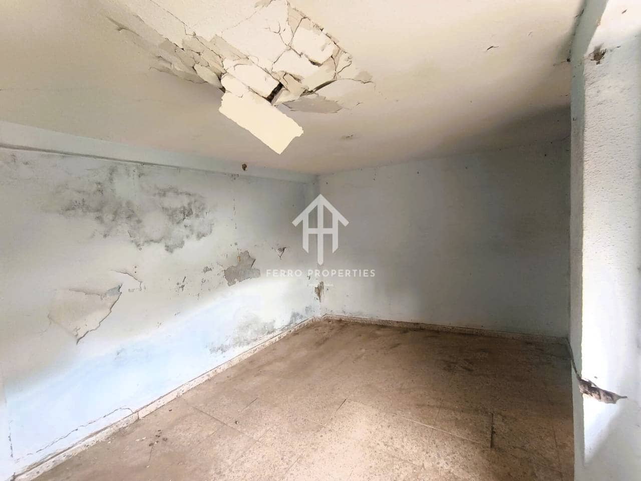 3 bedroom Townhouse for sale in Loja - € 37,000 (Ref: 9770207)