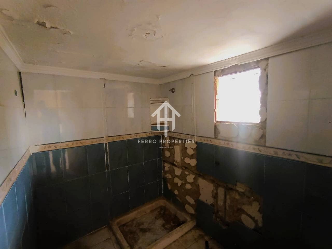 3 bedroom Townhouse for sale in Loja - € 37,000 (Ref: 9770207)