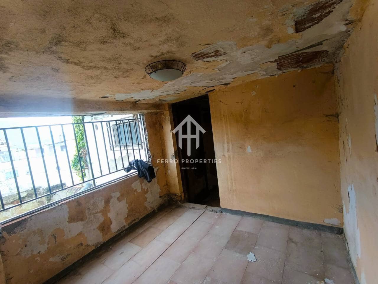 3 bedroom Townhouse for sale in Loja - € 37,000 (Ref: 9770207)