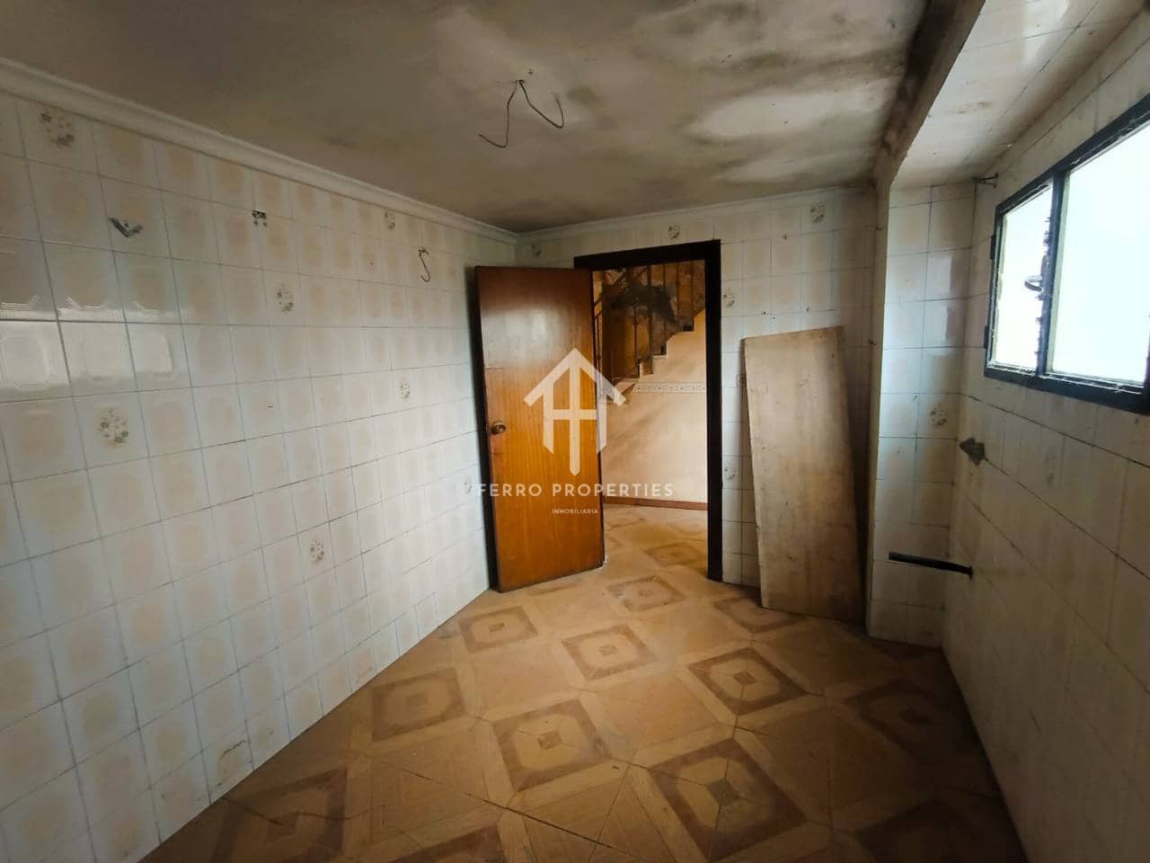 3 bedroom Townhouse for sale in Loja - € 37,000 (Ref: 9770207)