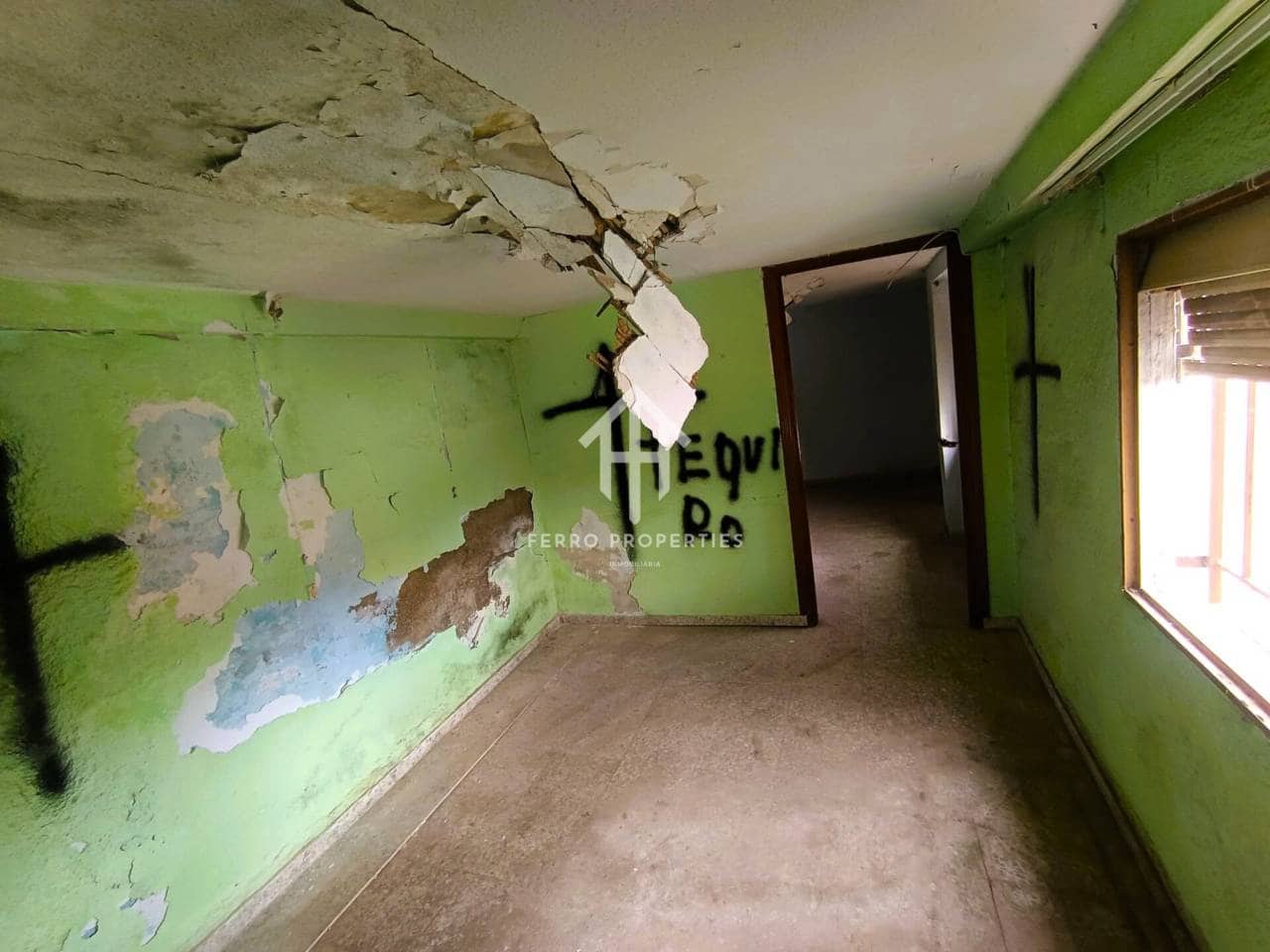 3 bedroom Townhouse for sale in Loja - € 37,000 (Ref: 9770207)