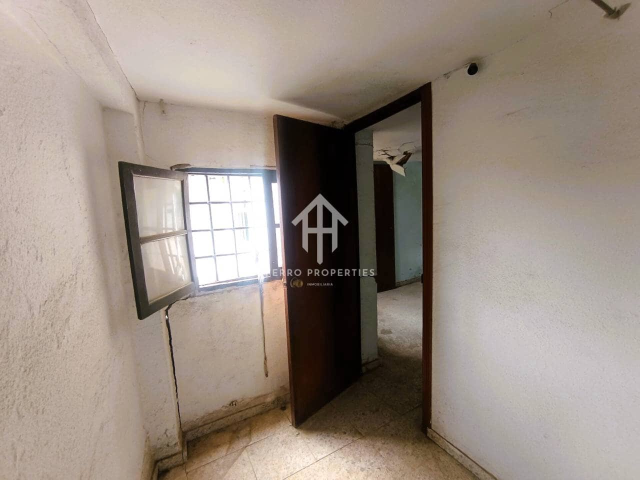 3 bedroom Townhouse for sale in Loja - € 37,000 (Ref: 9770207)