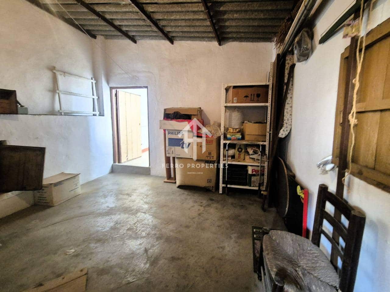 10 soverom Hus til salgs i Loja med garasje - € 139 000 (Ref: 9777528)