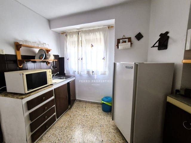 10 soverom Hus til salgs i Loja med garasje - € 139 000 (Ref: 9777528)