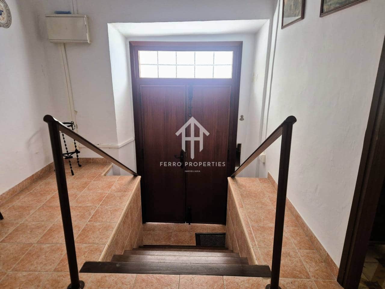 10 soverom Hus til salgs i Loja med garasje - € 139 000 (Ref: 9777528)