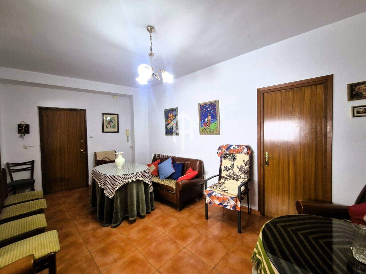 10 soverom Hus til salgs i Loja med garasje - € 139 000 (Ref: 9777528)