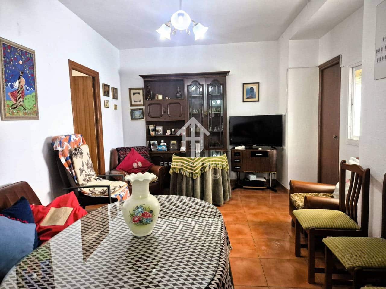 10 soverom Hus til salgs i Loja med garasje - € 139 000 (Ref: 9777528)