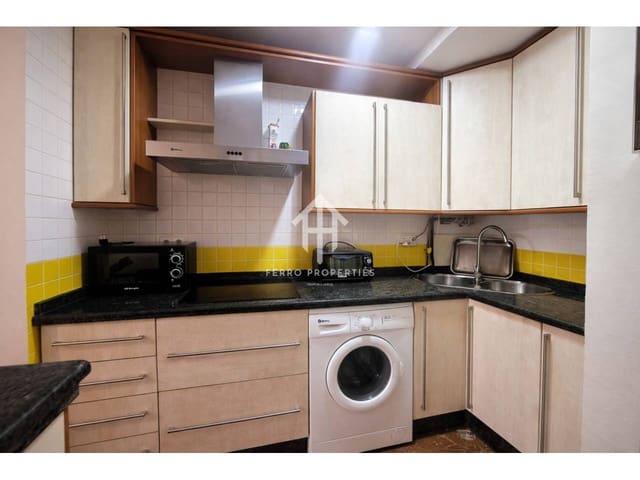 2 Zimmer Wohnung zu vermieten in Loja - 650 € (Ref: 9780047)