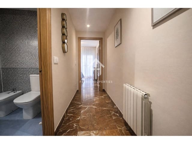 2 Zimmer Wohnung zu vermieten in Loja - 650 € (Ref: 9780047)