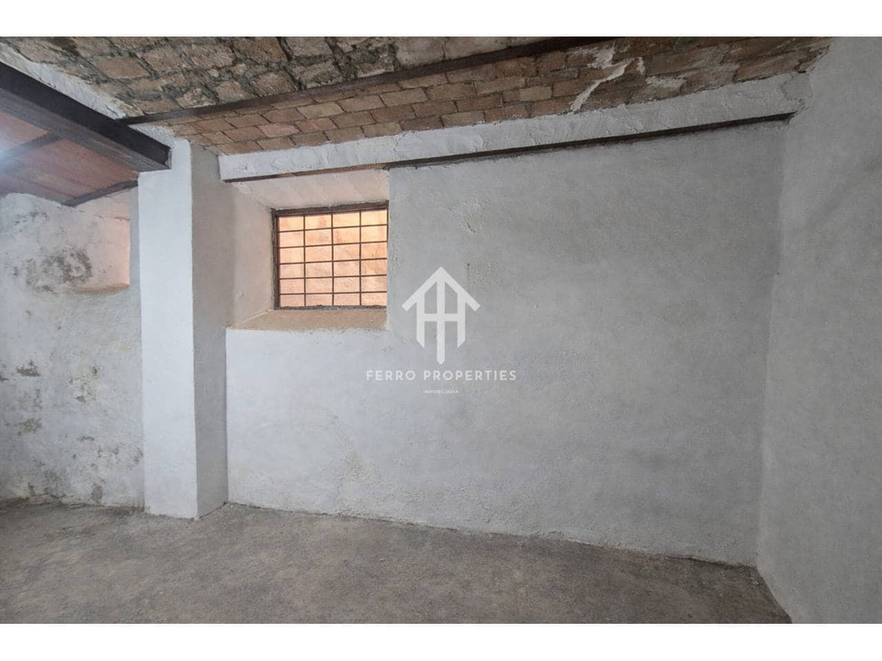 Garaje en Loja en venta - 50.000 € (Ref: 9782932)