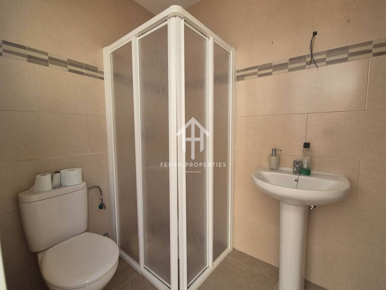 2 slaapkamer Flat te koop in Loja - € 130.000 (Ref: 9783523)