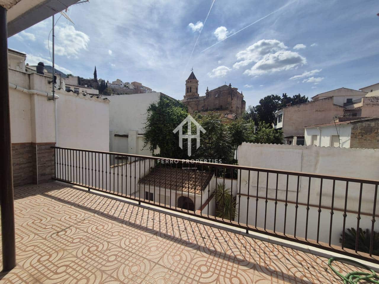 2 slaapkamer Flat te koop in Loja - € 130.000 (Ref: 9783523)