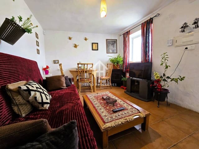 3 Zimmer Haus zu verkaufen in Loja - 119.900 € (Ref: 9788082)