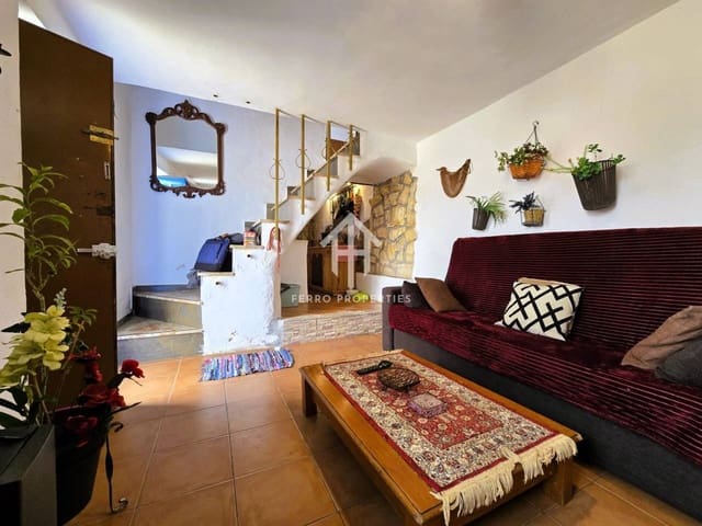 3 Zimmer Haus zu verkaufen in Loja - 119.900 € (Ref: 9788082)