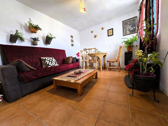 3 Zimmer Haus zu verkaufen in Loja - 119.900 € (Ref: 9788082)