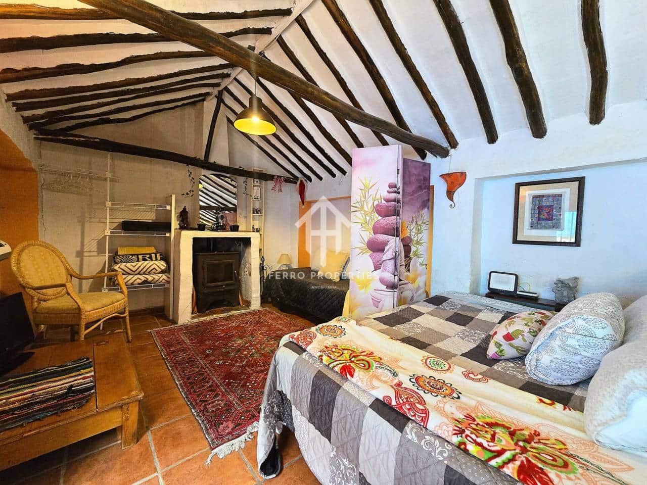 3 Zimmer Haus zu verkaufen in Loja - 119.900 € (Ref: 9788082)