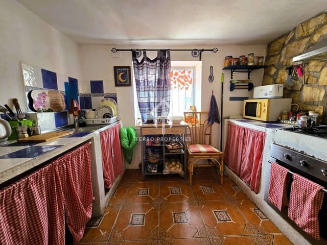 3 Zimmer Haus zu verkaufen in Loja - 119.900 € (Ref: 9788082)