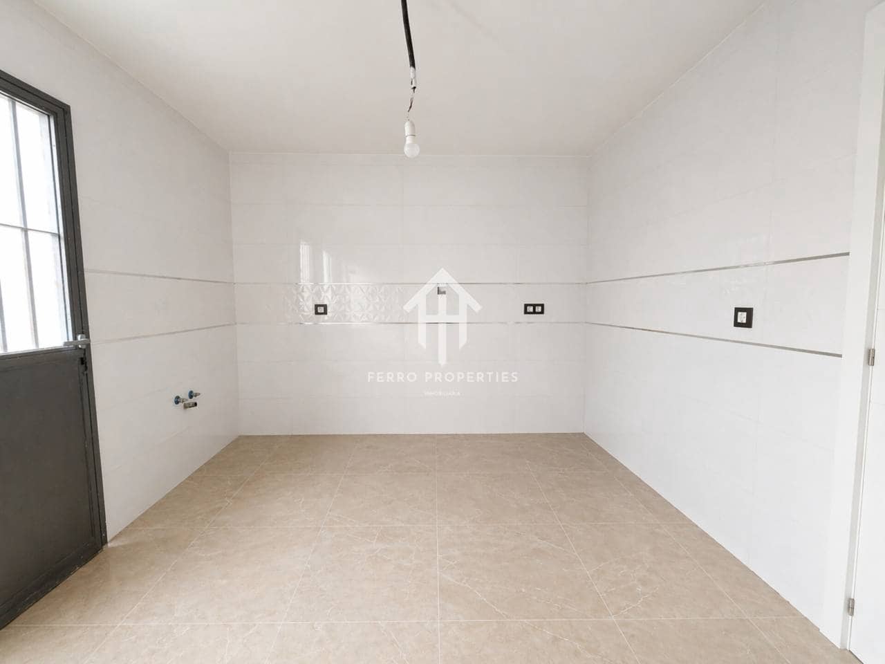 6 sovrum Hus till salu i Peligros med garage - 217 000 € (Ref: 9796092)