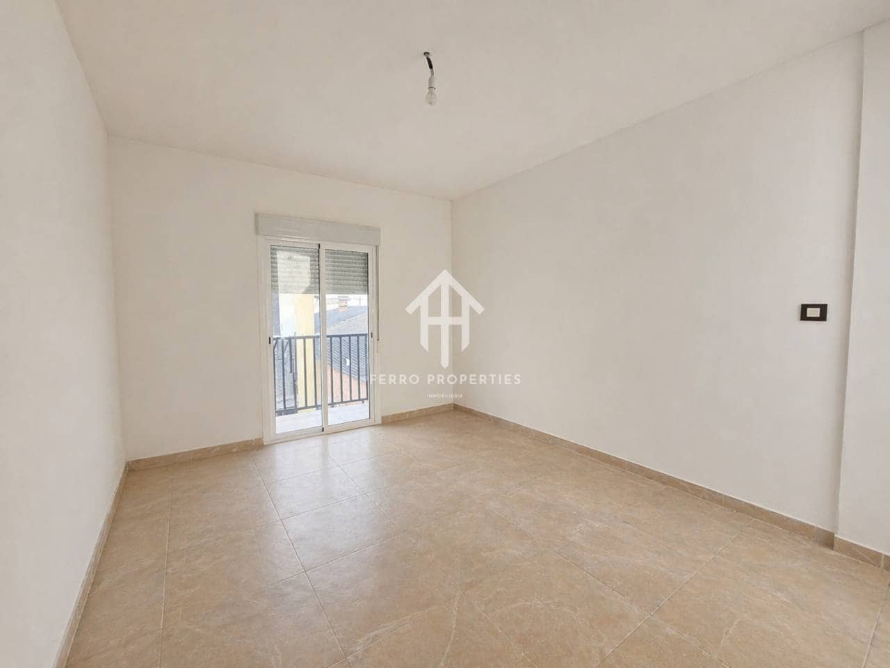 6 sovrum Hus till salu i Peligros med garage - 217 000 € (Ref: 9796092)