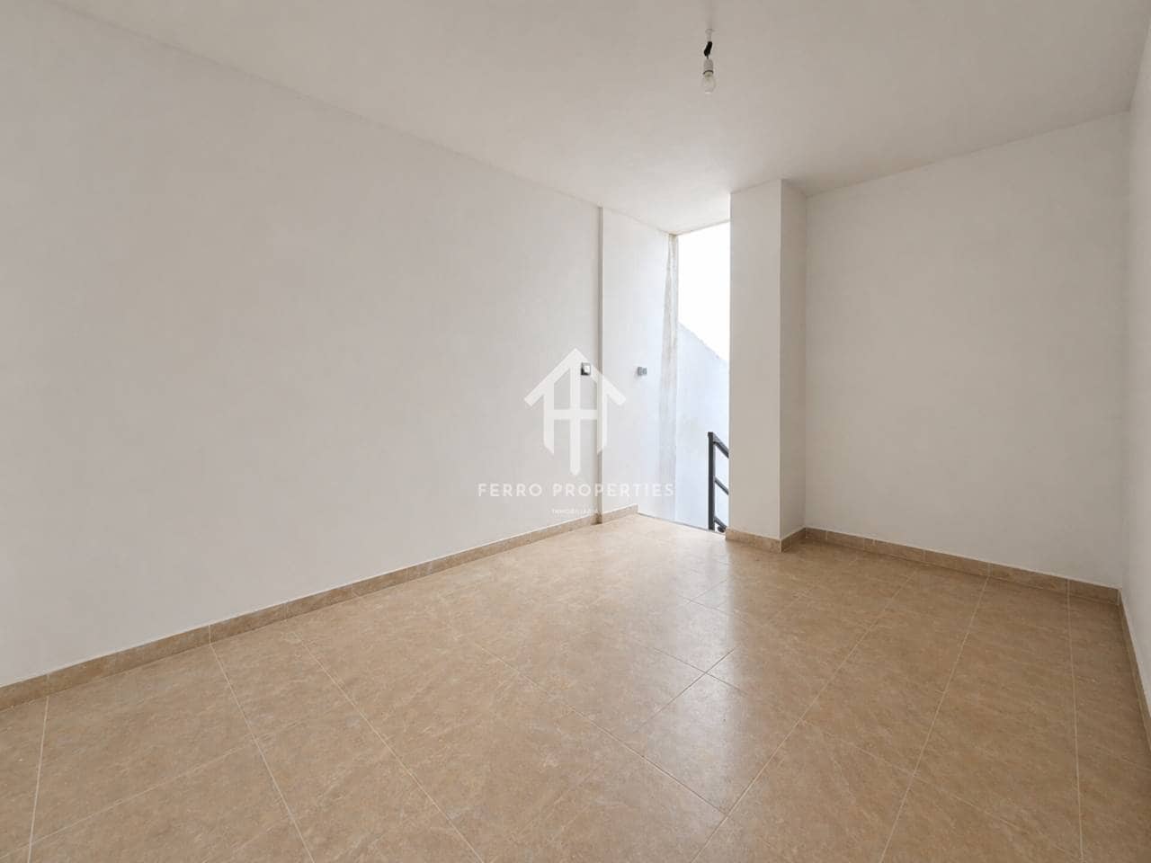 6 sovrum Hus till salu i Peligros med garage - 217 000 € (Ref: 9796092)