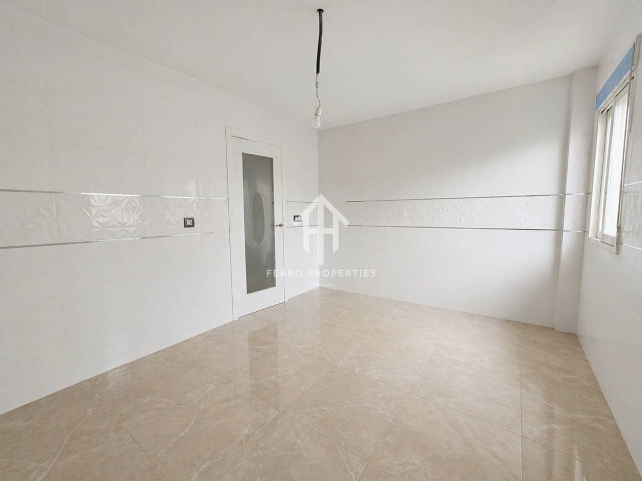 6 sovrum Hus till salu i Peligros med garage - 217 000 € (Ref: 9796092)