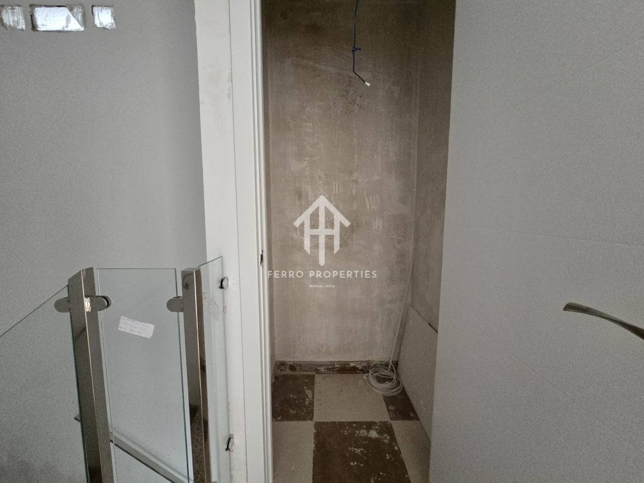 6 sovrum Hus till salu i Peligros med garage - 217 000 € (Ref: 9796092)