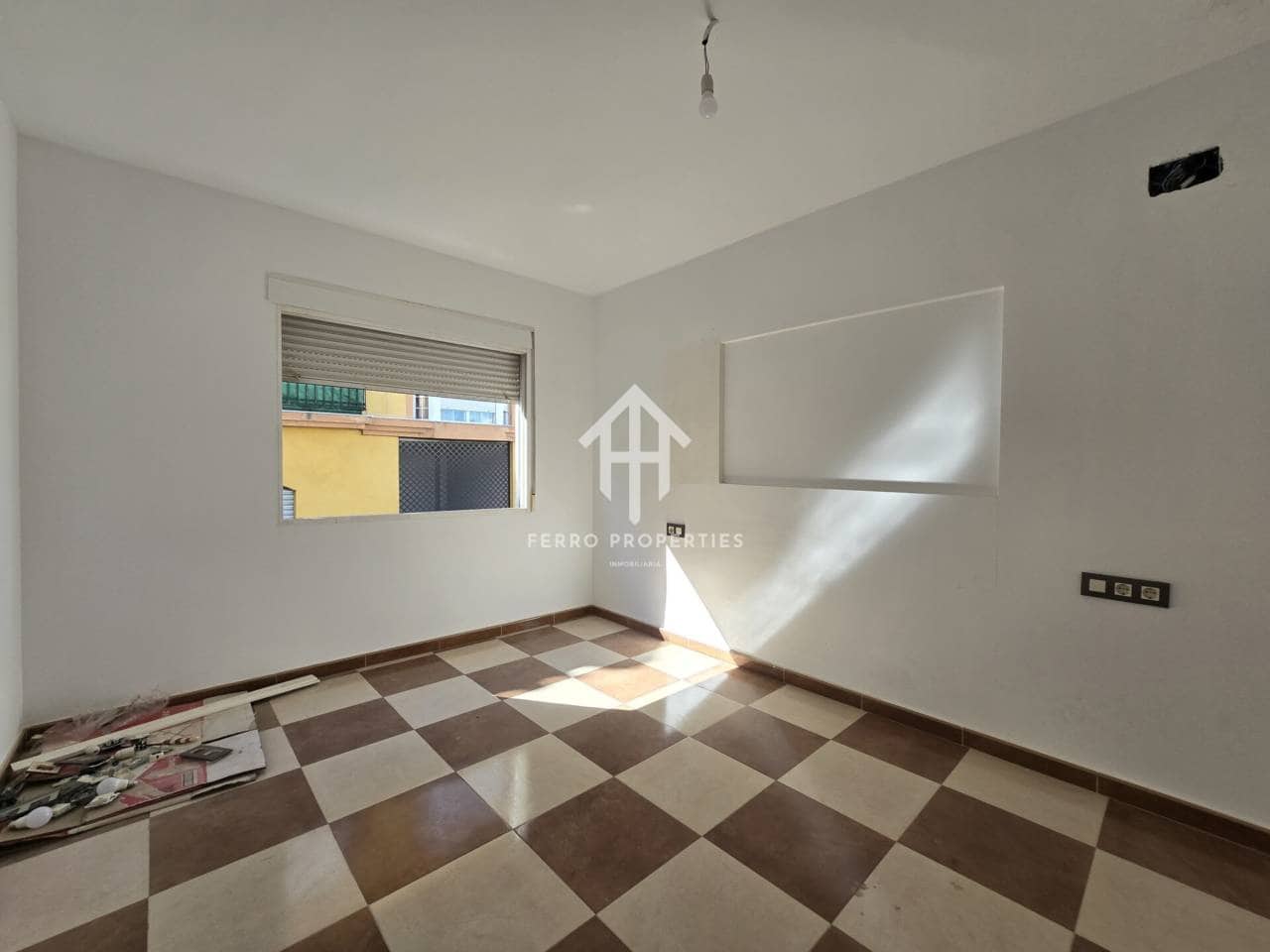 6 sovrum Hus till salu i Peligros med garage - 217 000 € (Ref: 9796092)