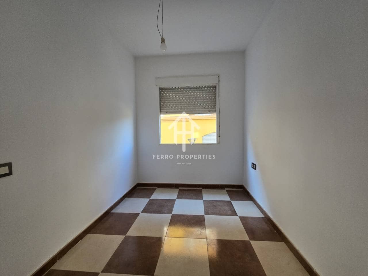 6 sovrum Hus till salu i Peligros med garage - 217 000 € (Ref: 9796092)