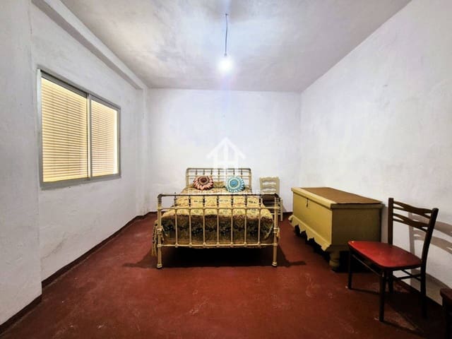 Casa de 6 habitaciones en Salar en venta - 53.900 € (Ref: 9800946)