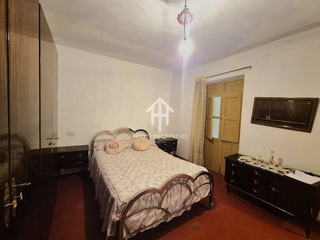 6 bedroom Townhouse for sale in Salar - € 53,900 (Ref: 9800946)