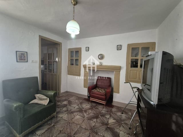 Casa de 6 habitaciones en Salar en venta - 53.900 € (Ref: 9800946)