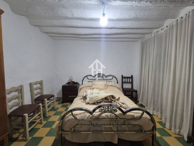 Casa de 6 habitaciones en Salar en venta - 53.900 € (Ref: 9800946)