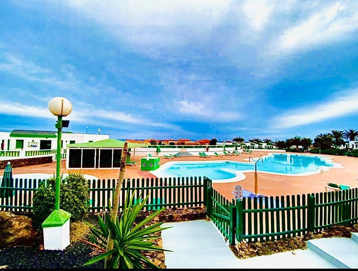 1 soveværelse Bungalow til salg i Costa de Antigua med swimmingpool - € 140.000 (Ref: 9125843)