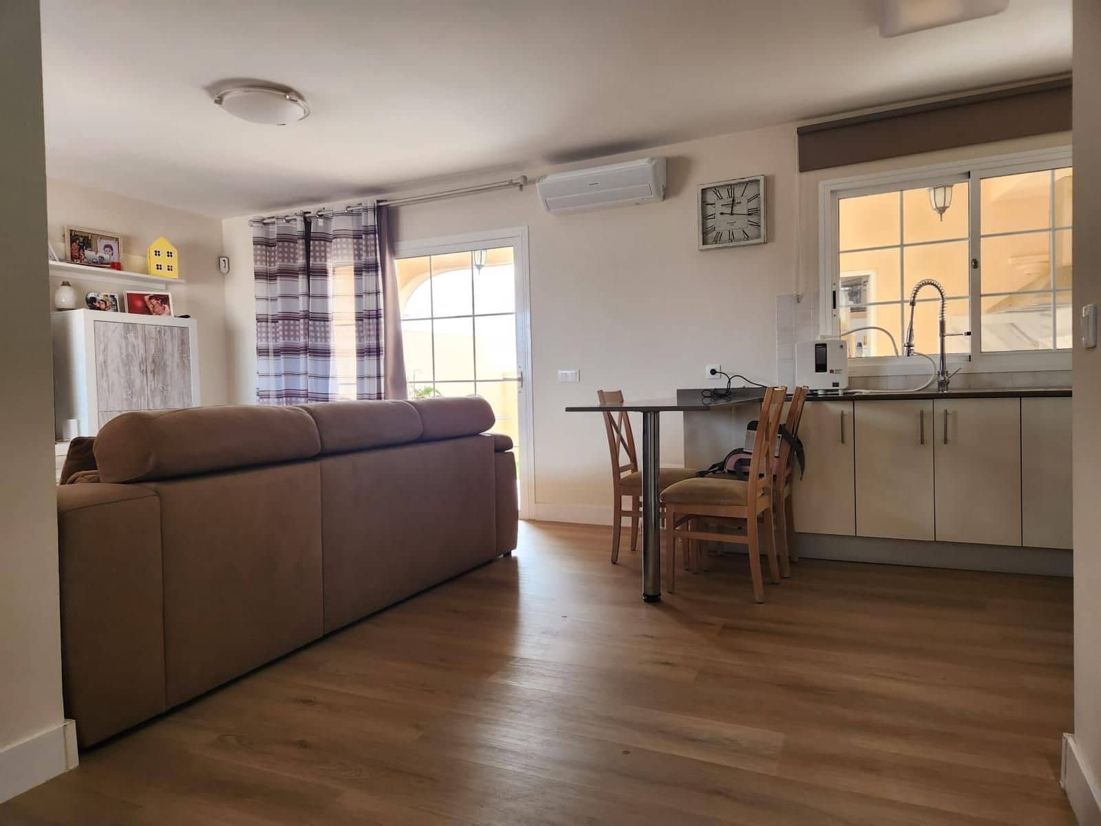 2 soveværelse Byhus til salg i Antigua - € 245.000 (Ref: 9162067)