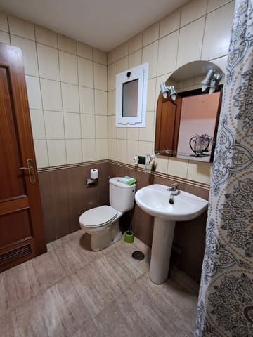 3 bedroom Apartment for sale in Puerto del Rosario - € 175,000 (Ref: 9217190)