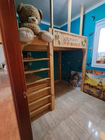 3 bedroom Apartment for sale in Puerto del Rosario - € 175,000 (Ref: 9217190)