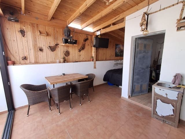 3 bedroom Apartment for sale in Puerto del Rosario - € 175,000 (Ref: 9217190)