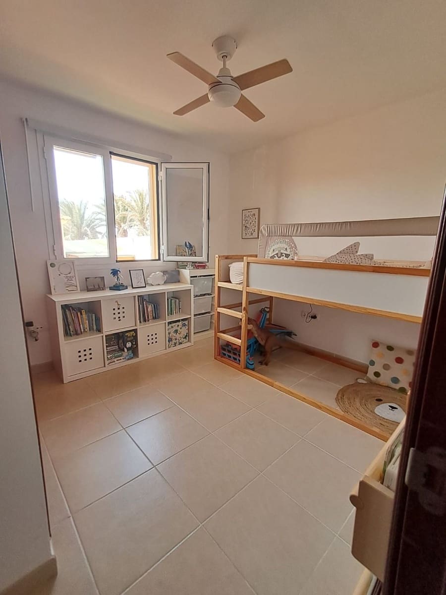 3 makuuhuone Huvila myytävänä paikassa Costa de Antigua mukana uima-altaan 
autotalli - 450 000 € (Ref: 9256788)