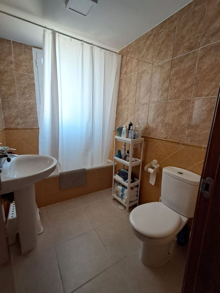 3 makuuhuone Huvila myytävänä paikassa Costa de Antigua mukana uima-altaan 
autotalli - 450 000 € (Ref: 9256788)