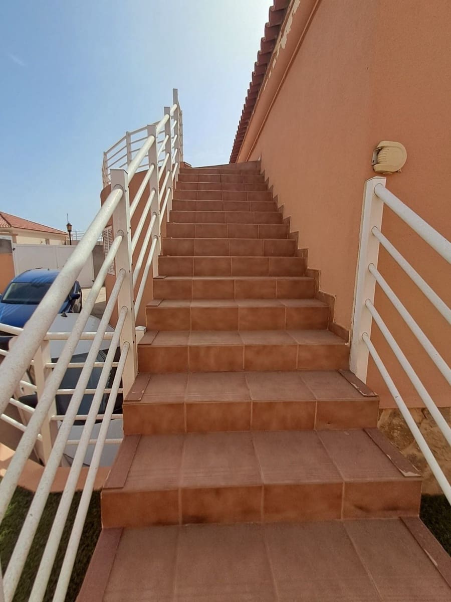 3 makuuhuone Huvila myytävänä paikassa Costa de Antigua mukana uima-altaan 
autotalli - 450 000 € (Ref: 9256788)