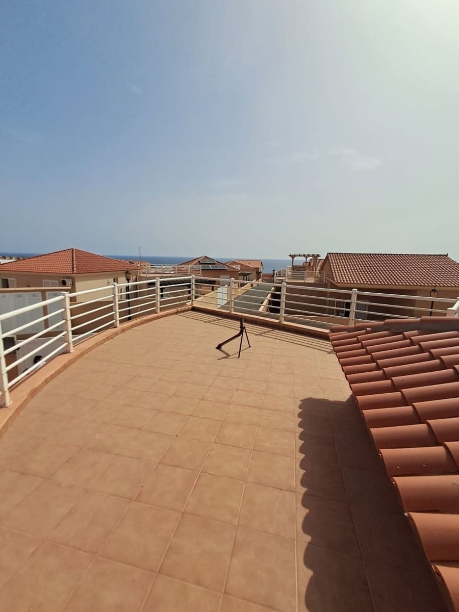 3 makuuhuone Huvila myytävänä paikassa Costa de Antigua mukana uima-altaan 
autotalli - 450 000 € (Ref: 9256788)