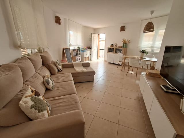 3 soveværelse Villa til salg i Costa de Antigua, Antigua med swimmingpool garage - € 450.000 (Ref: 9256788)