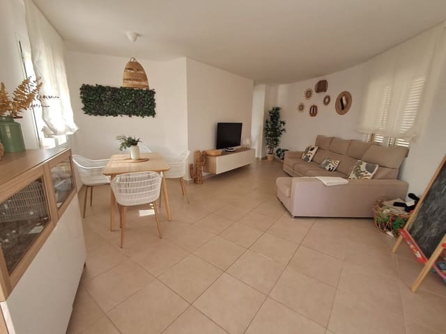 3 soveværelse Villa til salg i Costa de Antigua, Antigua med swimmingpool garage - € 450.000 (Ref: 9256788)