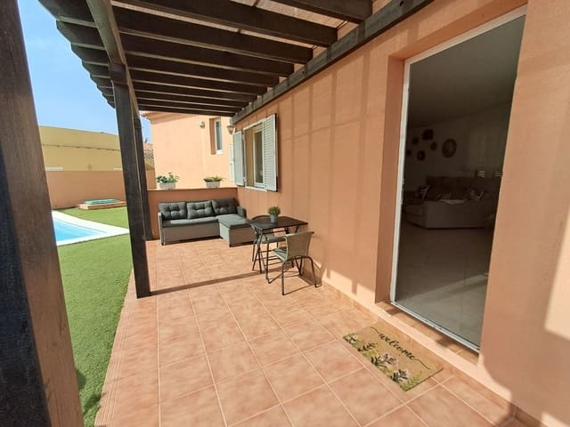 3 soveværelse Villa til salg i Costa de Antigua, Antigua med swimmingpool garage - € 450.000 (Ref: 9256788)