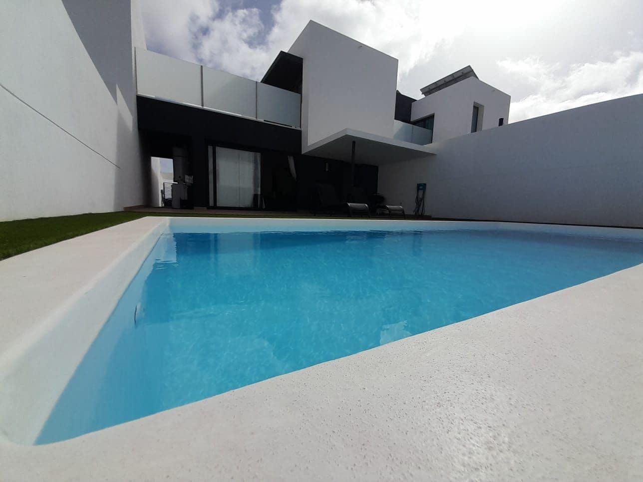 3 sypialnia Willa na sprzedaż w La Oliva z basenem garażem - 445 000 € (Ref: 9371809)