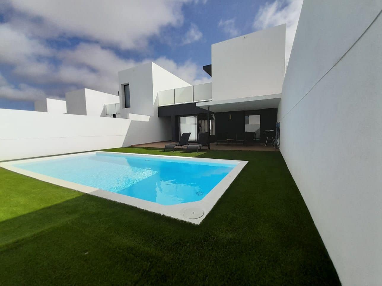 3 sypialnia Willa na sprzedaż w La Oliva z basenem garażem - 445 000 € (Ref: 9371809)