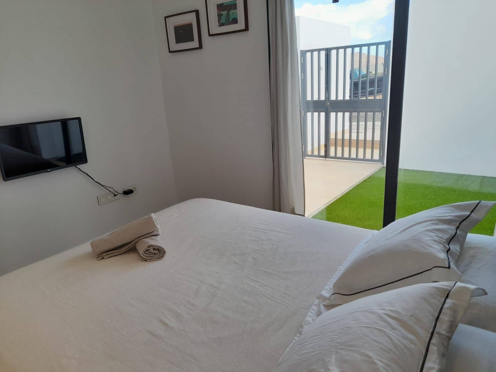 3 sypialnia Willa na sprzedaż w La Oliva z basenem garażem - 445 000 € (Ref: 9371809)