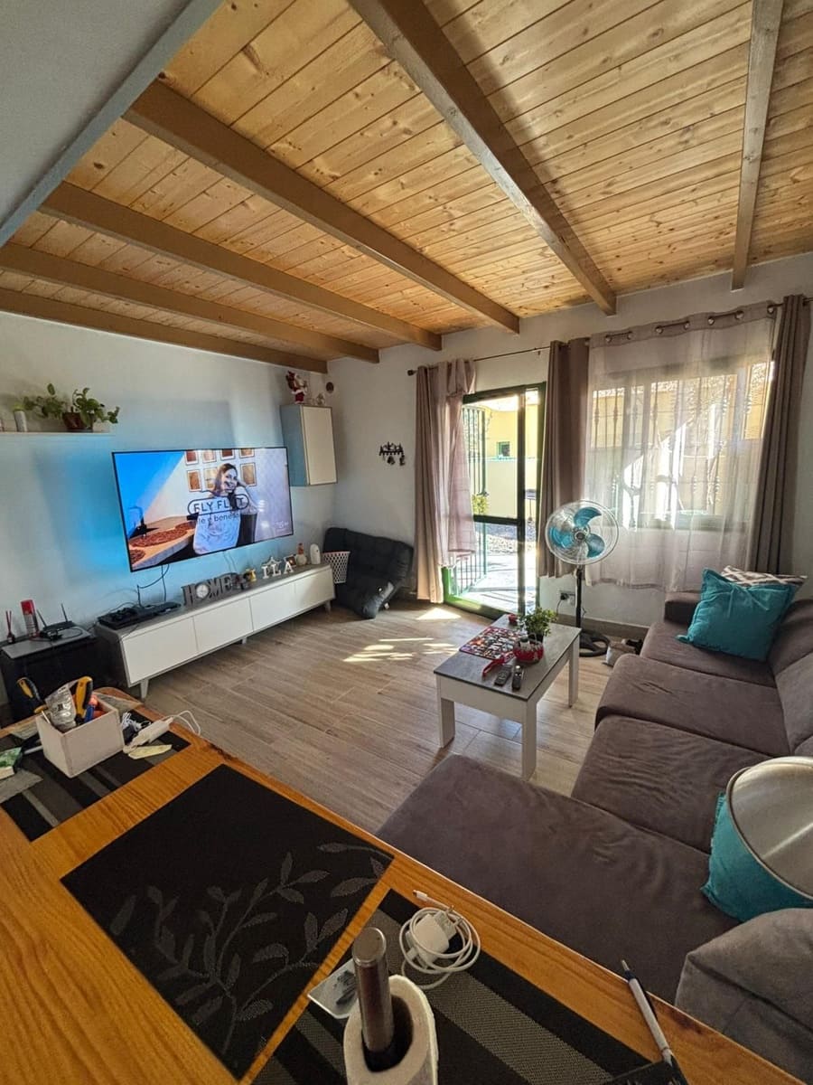 2 soveværelse Bungalow til salg i Pajara med swimmingpool garage - € 230.000 (Ref: 9376677)